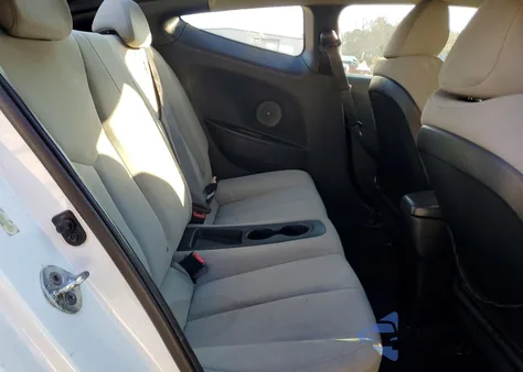 2013 Hyundai Veloster z USA, uszkodzony, nr VIN KMHTC6AD9DU087190